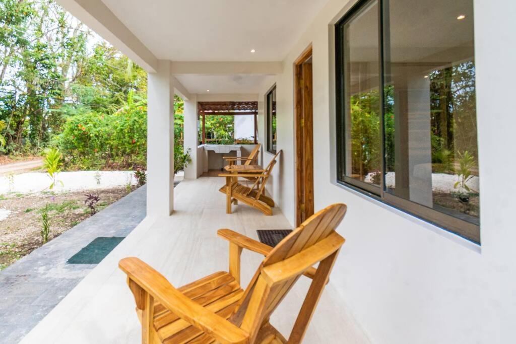 Surfside Apartments - Mal Pais Маль-Паис Экстерьер фото