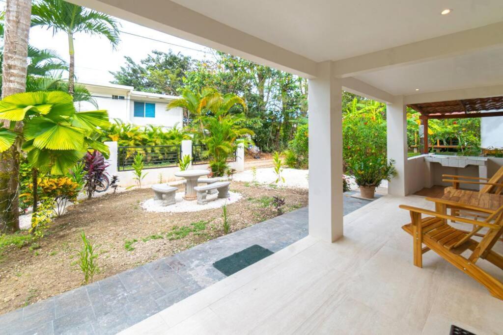 Surfside Apartments - Mal Pais Маль-Паис Экстерьер фото